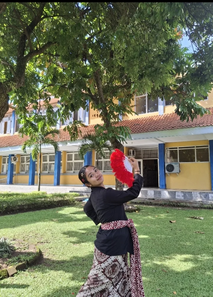 Prastika Hayu Artiningrum